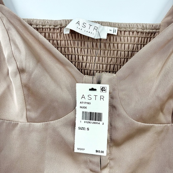 ASTR the Label Puff Sleeve Top | Nude Smocked Back Blouse | Size S NWT - Picture 5 of 8